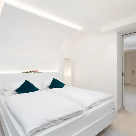 Pareda Hotel