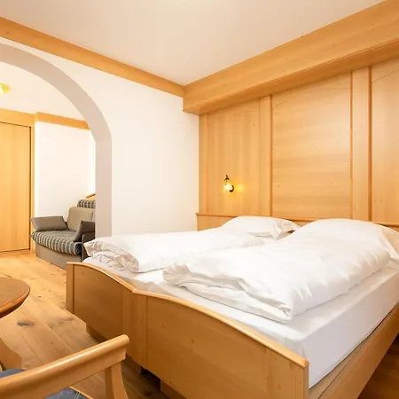 Pareda Hotel 4*
