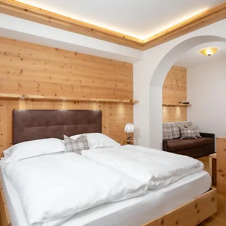 Pareda Hotel