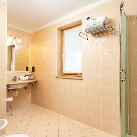 Hotel Pareda 4*