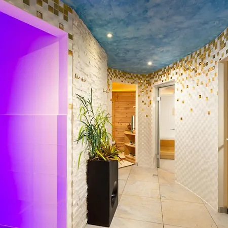 Hotel Pareda 4*